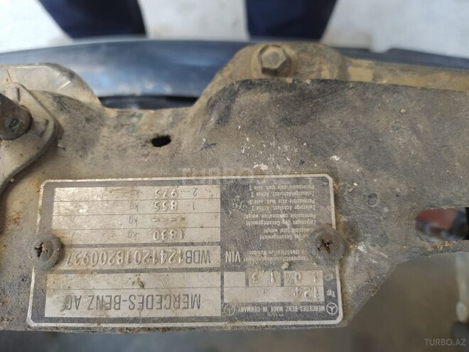 Mercedes E 250 1990, 400,000 km - 2.5 l - Bakı