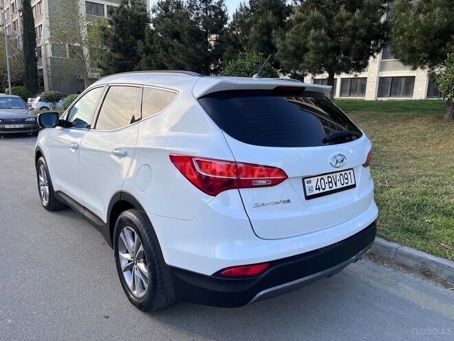 Hyundai Santa Fe-16