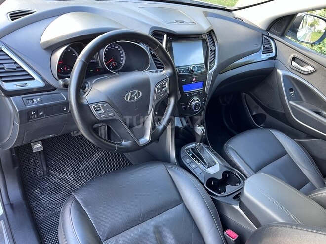 Hyundai Santa Fe-12