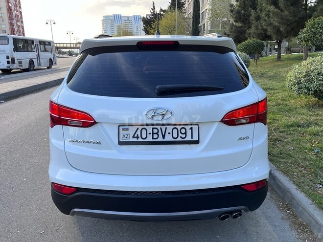 Hyundai Santa Fe-14