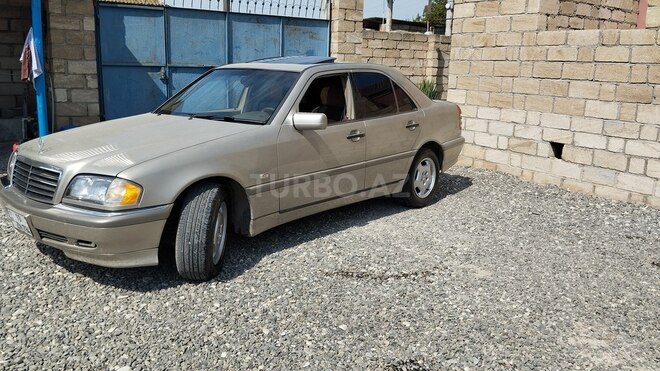Mercedes C 230 1997, 299,500 km - 2.3 l - Ağcabədi