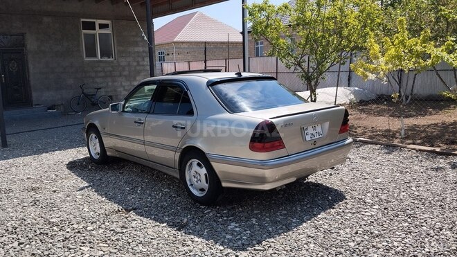 Mercedes C 230 1997, 299,500 km - 2.3 l - Ağcabədi