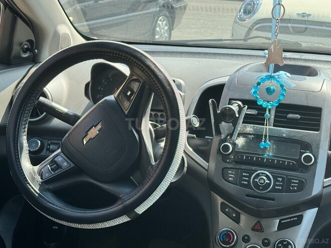 Chevrolet Aveo-6
