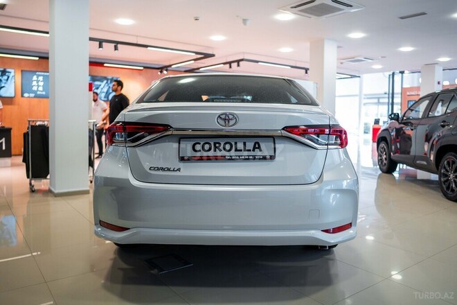 Toyota Corolla-4