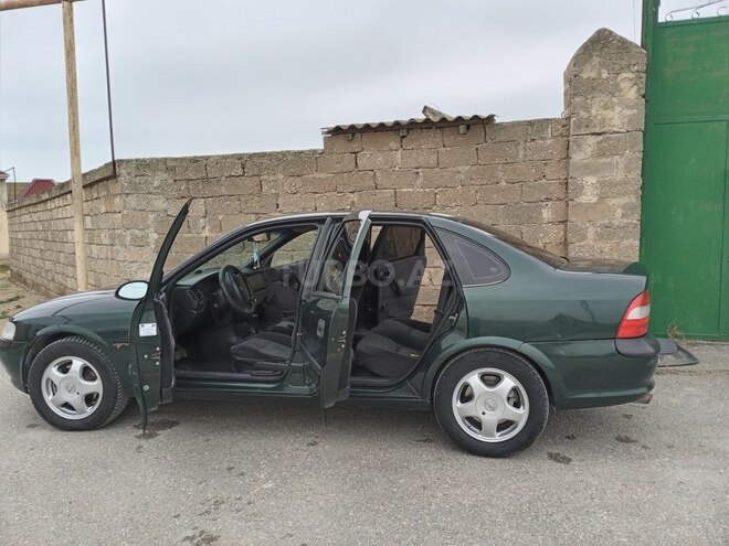 Opel Vectra 1998, 370,000 km - 2.0 l - Bakı