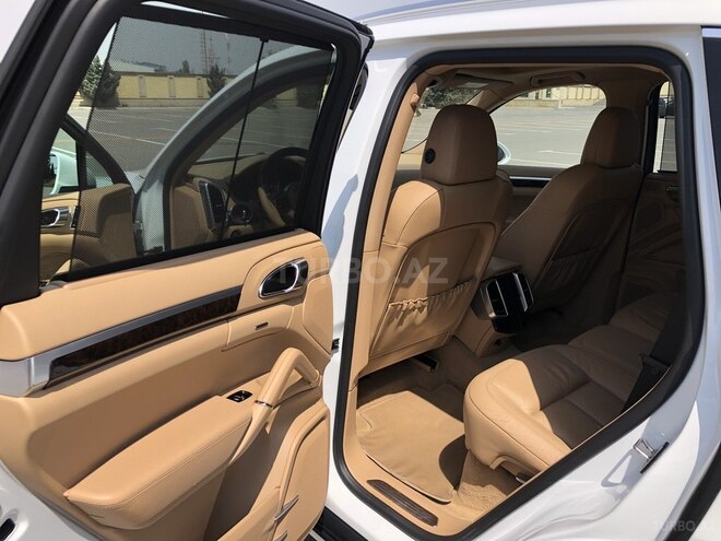 Porsche Cayenne-6