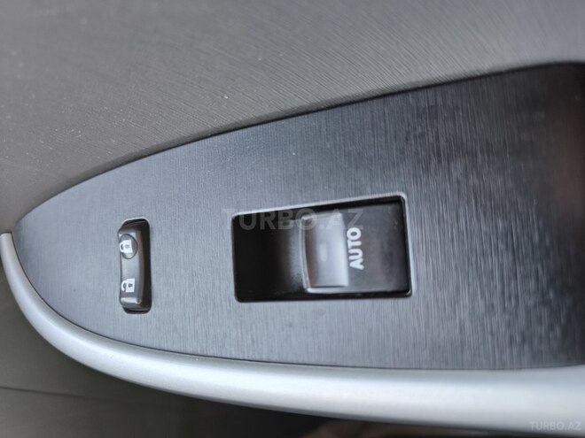Toyota Prius 2010, 354,056 km - 1.8 л - Bakı