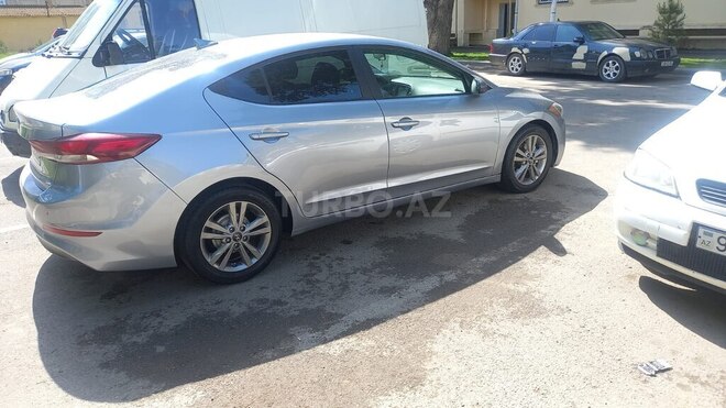 Hyundai Elantra 2016, 195,000 km - 2.0 l - Şirvan