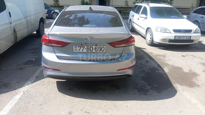 Hyundai Elantra 2016, 195,000 km - 2.0 l - Şirvan