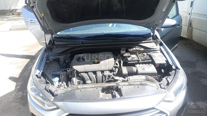 Hyundai Elantra 2016, 195,000 km - 2.0 l - Şirvan