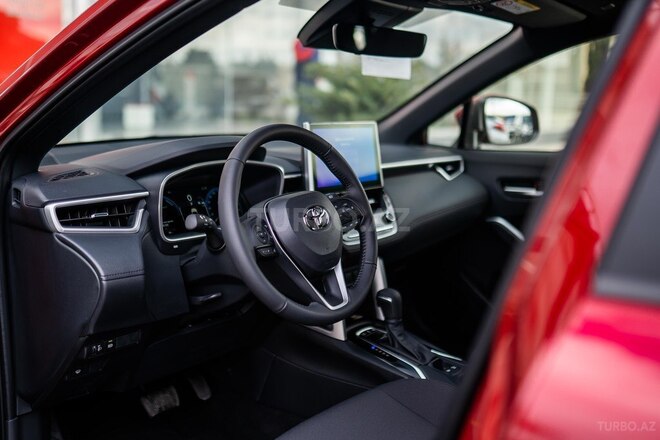 Toyota Corolla Cross-9