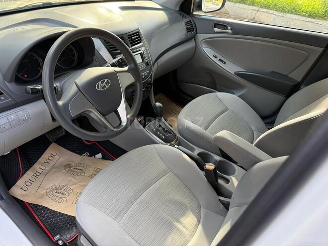 Hyundai Accent 2016, 214,000 km - 1.6 l - Bakı