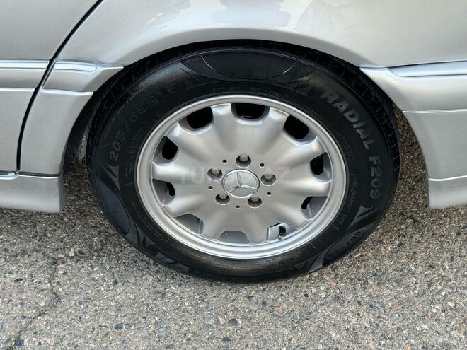 Mercedes C 240 1998, 236,000 km - 2.4 l - Sabirabad