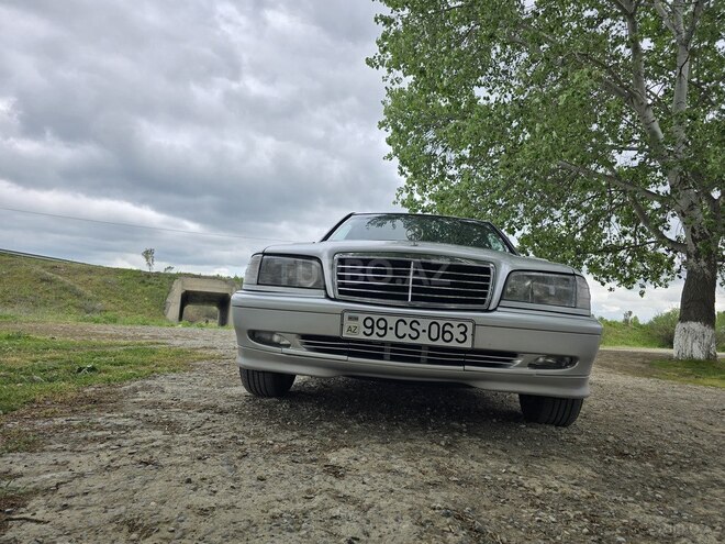 Mercedes C 240 1998, 236,000 km - 2.4 l - Sabirabad
