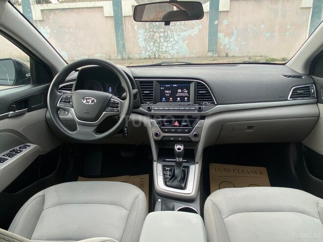 Hyundai Elantra 2017, 147,000 km - 2.0 l - Bakı