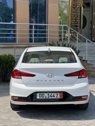 Hyundai Elantra 2020, 21,390 km - 2.0 l - Bakı