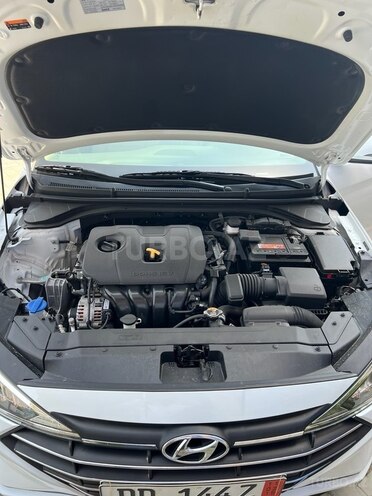 Hyundai Elantra 2020, 21,390 km - 2.0 l - Bakı