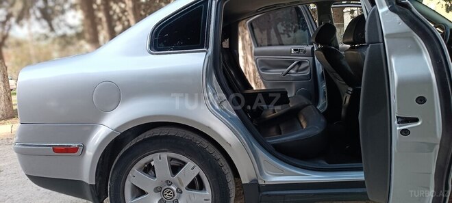 Volkswagen Passat 2004, 258,852 km - 1.8 l - Bakı