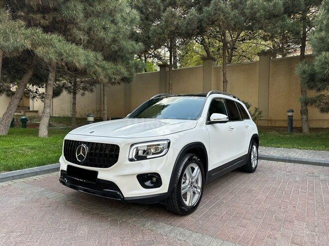 Mercedes GLB 250 4MATIC 2021, 35,000 km - 2.0 l - Bakı
