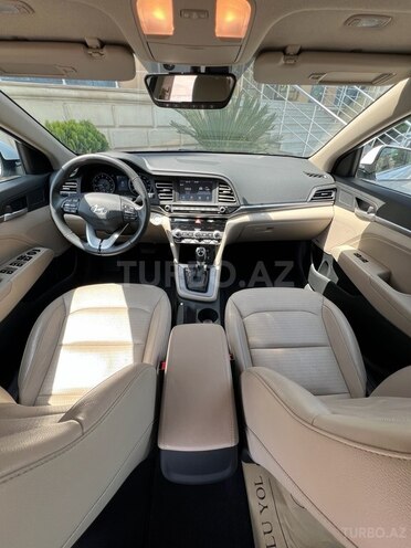 Hyundai Elantra 2020, 21,390 km - 2.0 l - Bakı