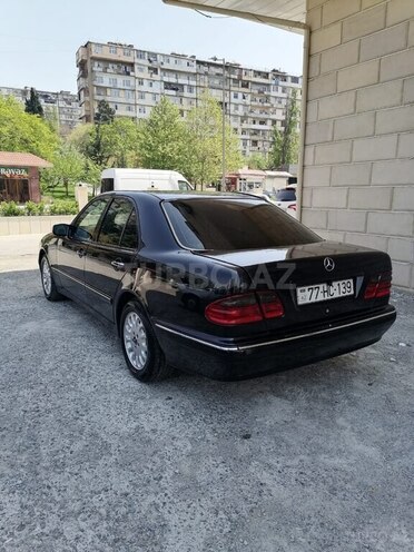 Mercedes E 220 d 2001, 315,580 km - 2.2 l - Bakı