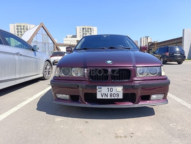 BMW 320-1