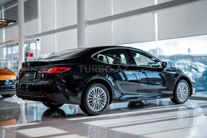 Toyota Camry-6