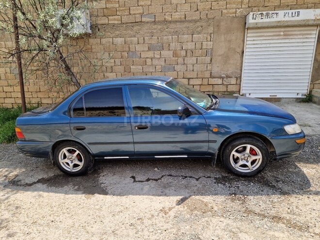 Toyota Corolla 1996, 255,000 km - 1.6 l - Bakı