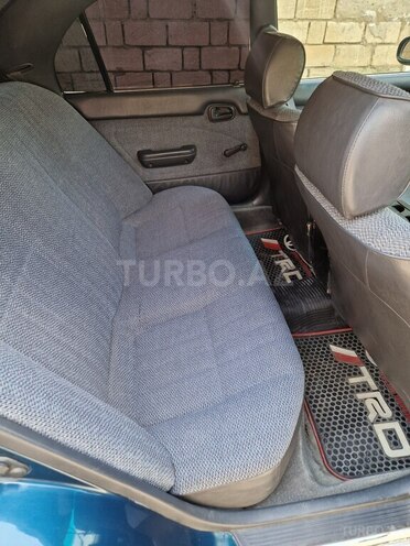 Toyota Corolla 1996, 255,000 km - 1.6 l - Bakı