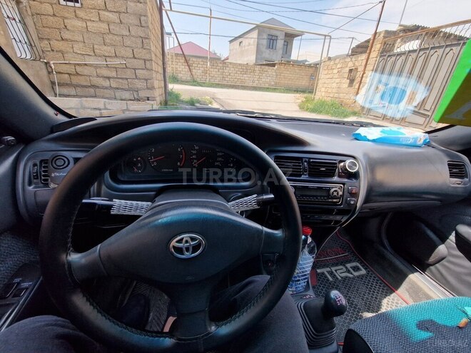 Toyota Corolla 1996, 255,000 km - 1.6 l - Bakı