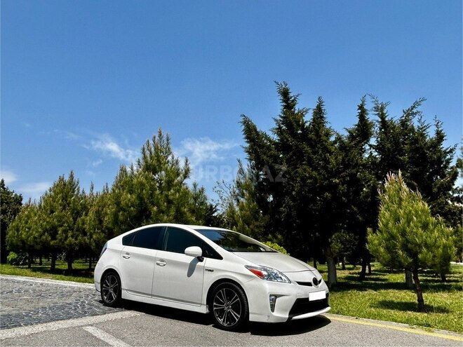 Toyota Prius 2014, 211,000 km - 1.8 л - Bakı