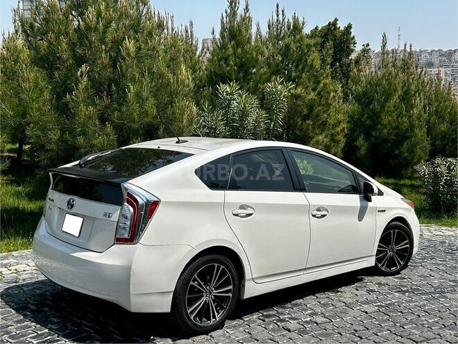 Toyota Prius 2014, 211,000 km - 1.8 л - Bakı