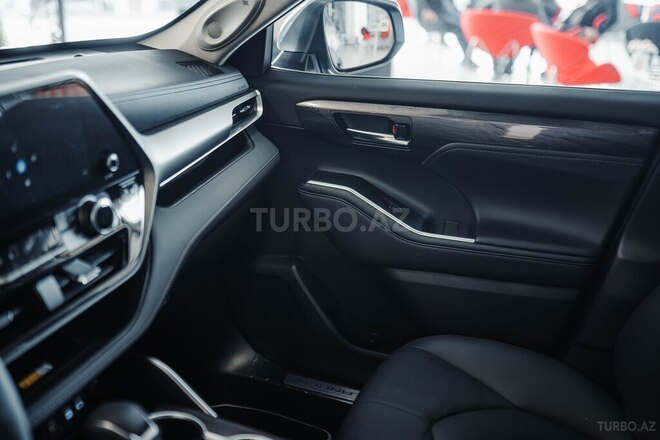Toyota Highlander-10