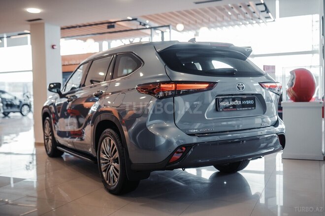 Toyota Highlander-5
