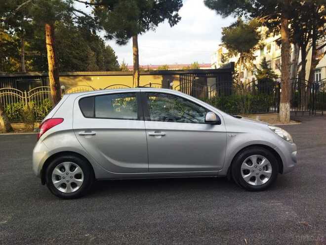 Hyundai i20 2009, 147,000 km - 1.4 л - Sumqayıt