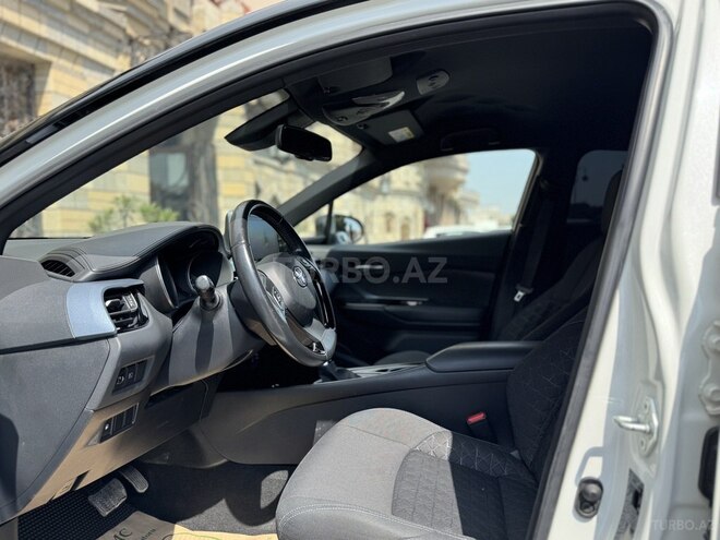 Toyota C-HR 2021, 65,100 km - 1.8 l - Bakı