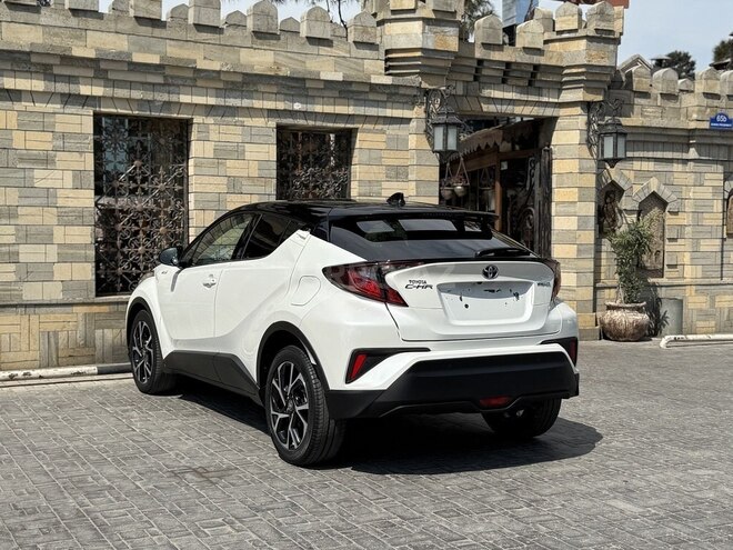 Toyota C-HR 2021, 65,100 km - 1.8 l - Bakı