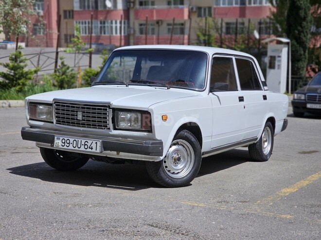 LADA (VAZ) 2107 2005, 28,000 km - 1.6 l - Qusar