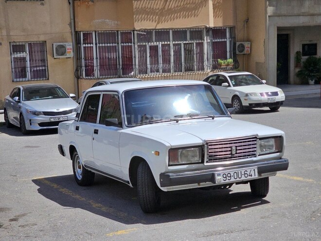 LADA (VAZ) 2107 2005, 28,000 km - 1.6 l - Qusar