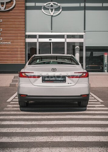 Toyota Camry-4