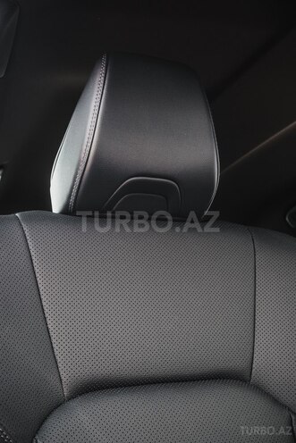 Toyota Camry-19