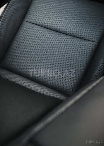 Toyota Camry-16