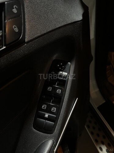 Mercedes ML 350 4MATIC 2011, 220,000 km - 3.5 л - Bakı