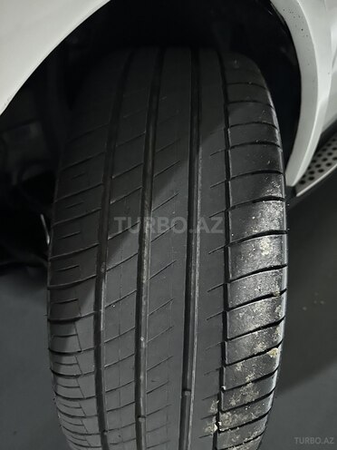 Mercedes ML 350 4MATIC 2011, 220,000 km - 3.5 л - Bakı