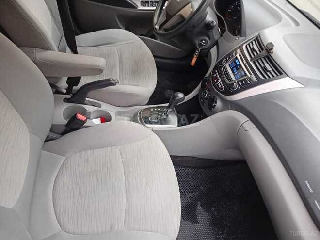 Hyundai Accent 2016, 190,000 km - 1.6 l - Bakı
