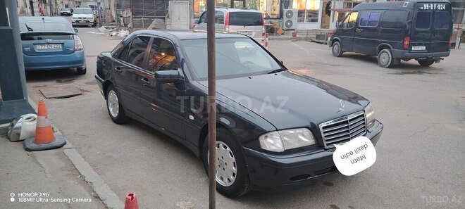 Mercedes C 200 1998, 292,000 km - 2.0 l - Bakı