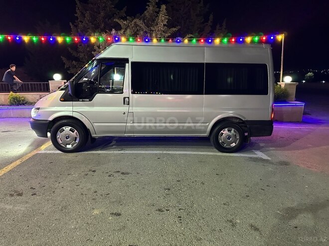 Ford Transit 2002, 300,000 km - 2.4 l - Qobustan