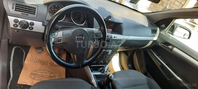 Opel Astra 2006, 276,000 km - 1.3 l - Qazax