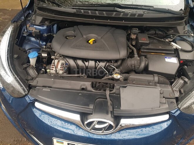 Hyundai Elantra 2015, 135,000 km - 1.8 l - Bakı