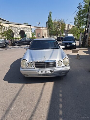 Mercedes E 230 1996, 300,000 km - 2.3 l - Bakı
